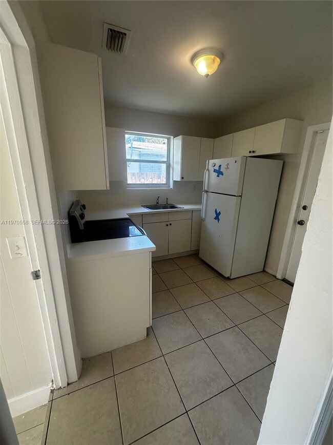 Building Photo - 237 NW 55th St