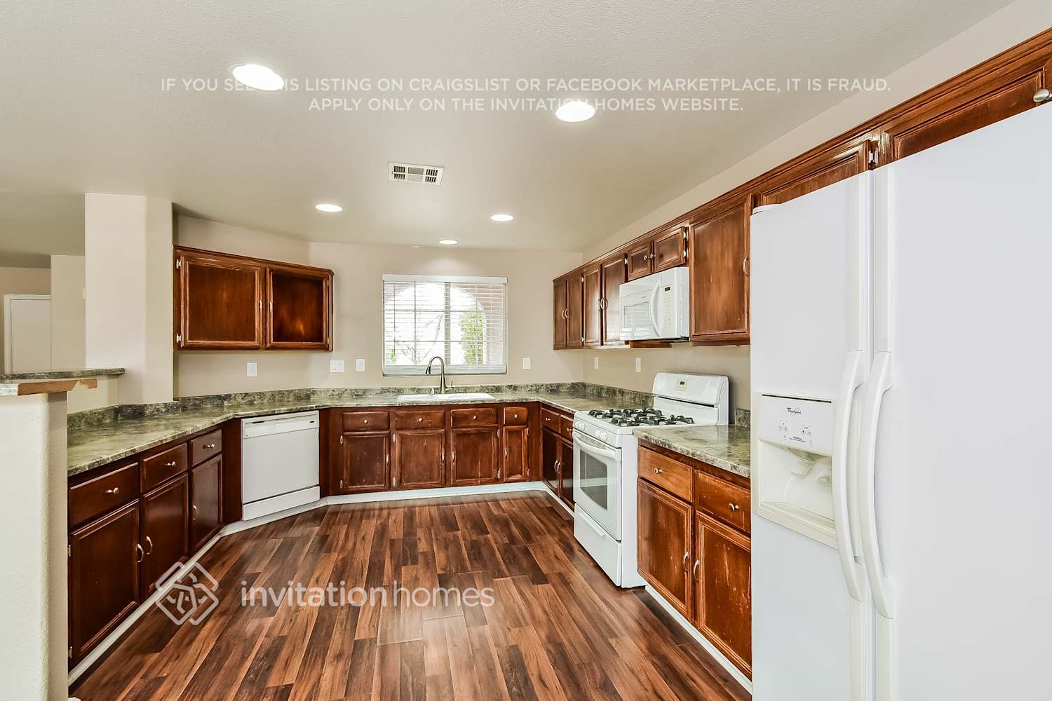 Building Photo - 9500 Chanticleer Ct