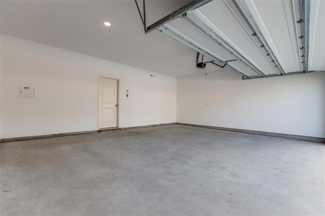 Building Photo - 8864 Scarp Hl Ln