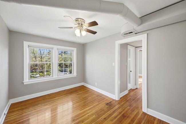 Building Photo - 25 W Tulane Rd