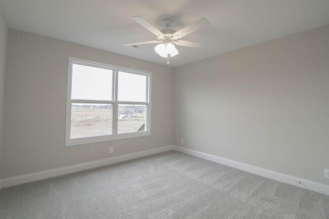 Building Photo - 485 Herman Dr