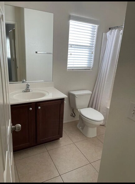 Building Photo - 7709 Pista Way