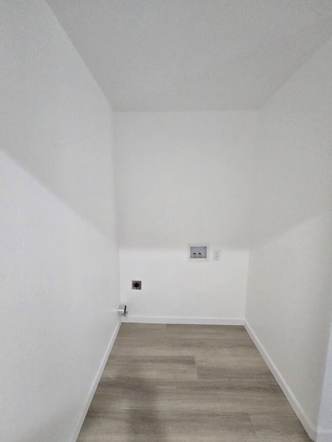 Building Photo - Brand-New 2 Bedroom, 1 Bath ADU — $1695/mo