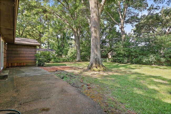 Building Photo - 111 Chiswick Cir