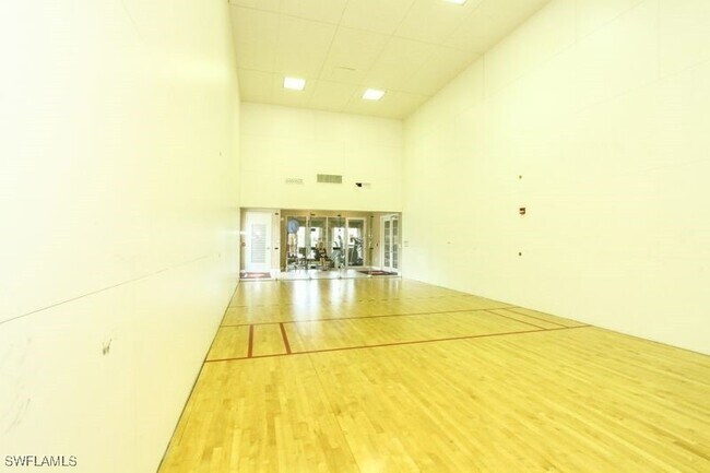 Building Photo - 1810 Florida Club Cir