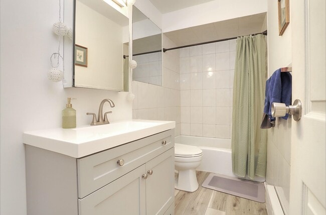 Building Photo - 397 Palisade Ave