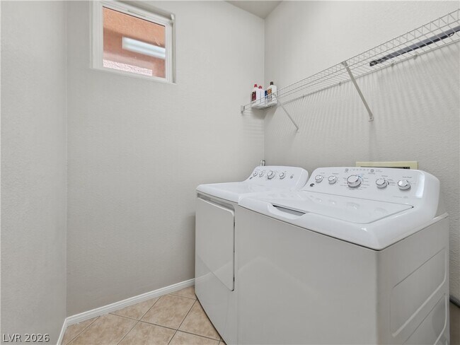 Building Photo - 9305 Gold Dove Ct