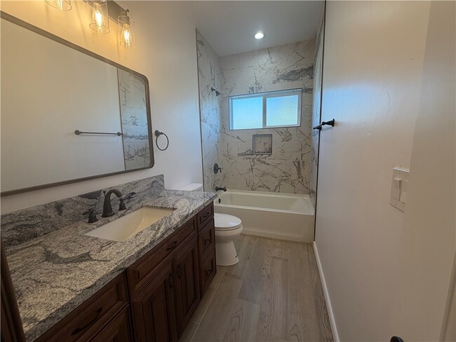 Building Photo - 2804 Mercado Ct