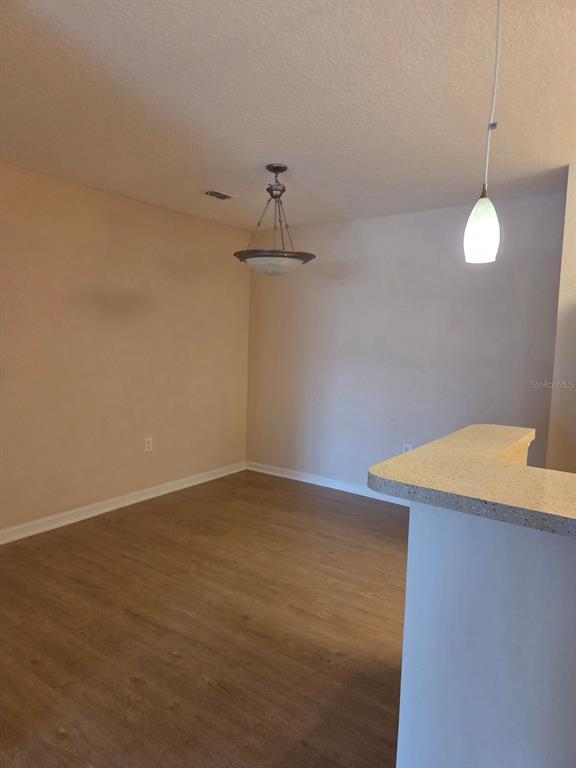 Building Photo - 5824 Lake Pointe Village Cir