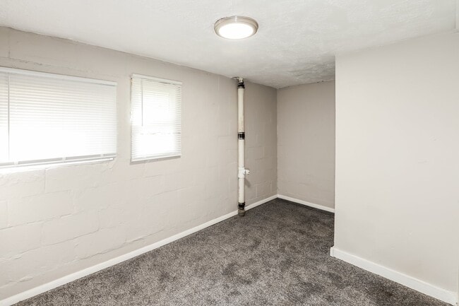 Building Photo - 3943 N 40th St