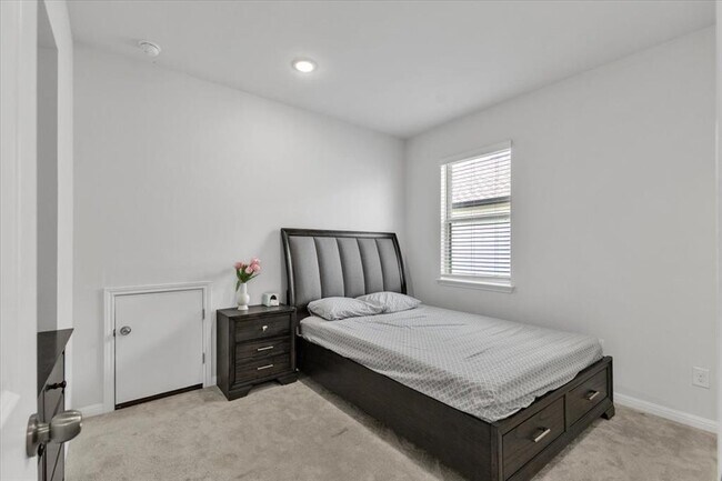 Building Photo - 2517 Cappelle Way
