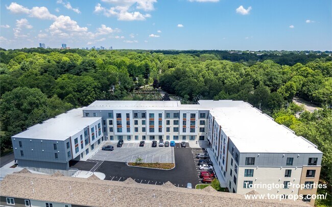 Building Photo - 289 Walk Hill St