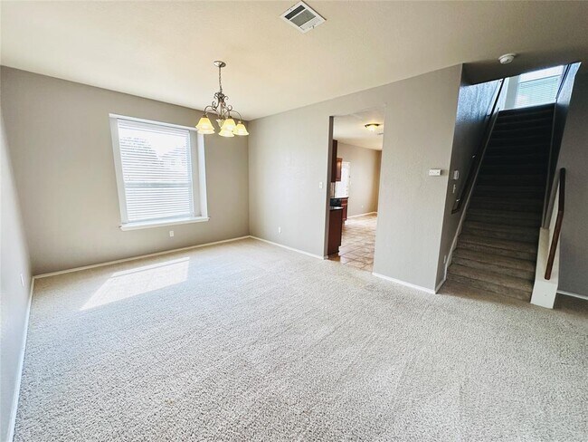 Building Photo - 1709 McClannahan Dr