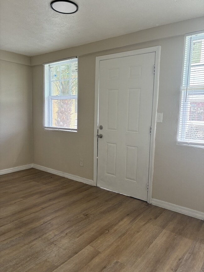 Building Photo - 3309 N Pearl St