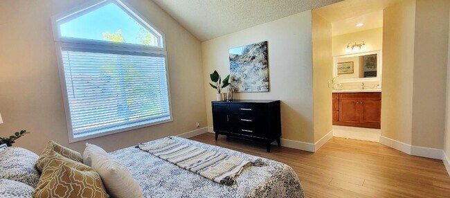 Building Photo - 1146 Rosebriar Way