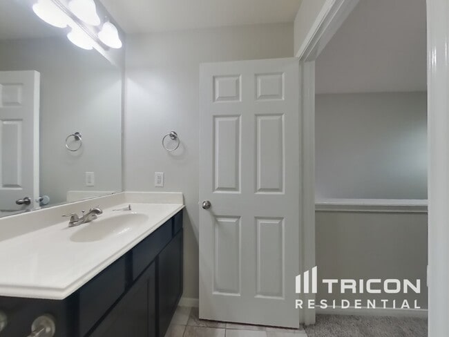 Building Photo - 8038 Villa Lago Ln
