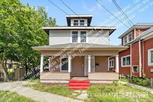 Primary Photo - 280 Irwin Ave