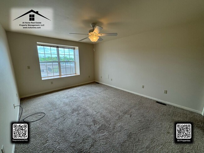 Building Photo - 532 Court Street