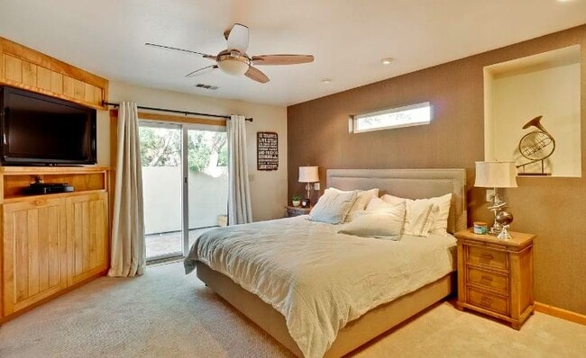 Building Photo - 5650 Waltrip Ln