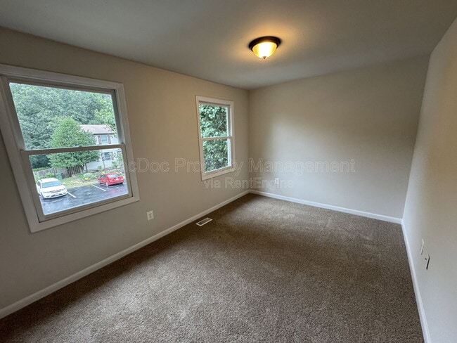 Building Photo - 5140 Redbud Rd