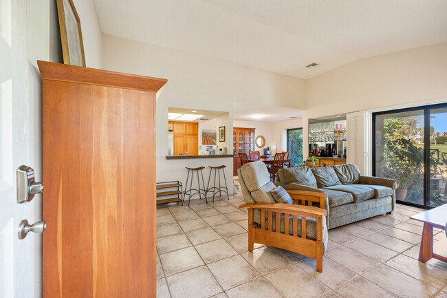 Building Photo - 17 Mission Ct