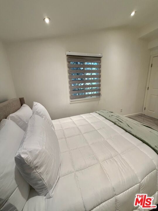 Building Photo - 602 N Maple Dr