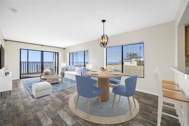 Building Photo - 828 Bahia Del Sol Dr