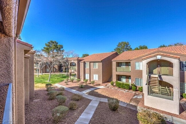 Building Photo - 2111 Sealion Dr