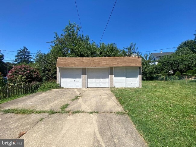 Building Photo - 5212 Biddison Ln