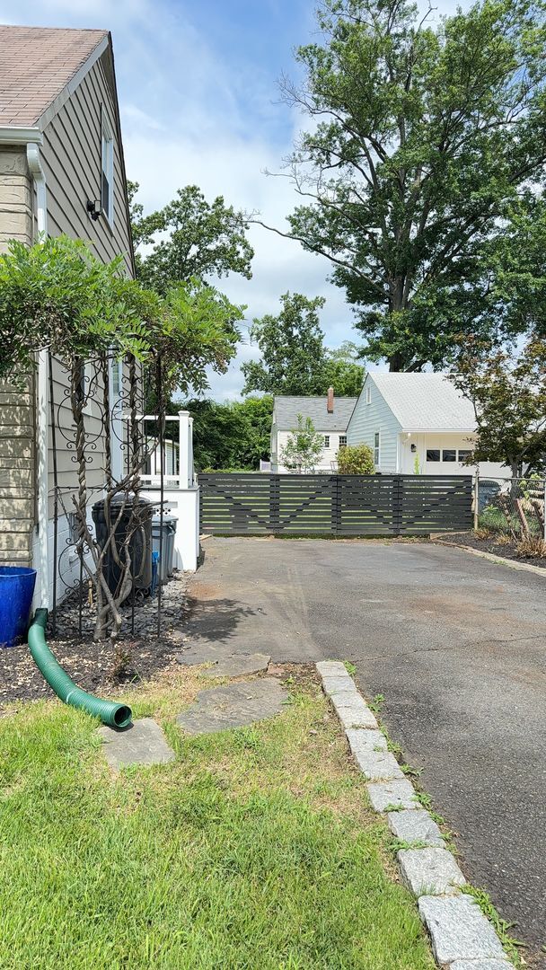 Building Photo - Charming Bungalow in the Heart of Fairfax ...