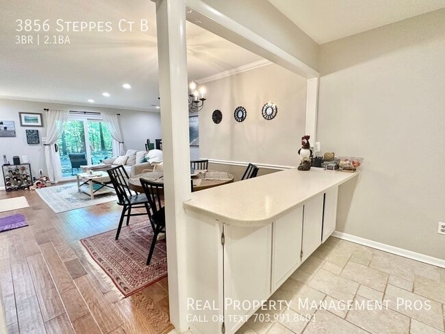 Building Photo - 3856 Steppes Ct