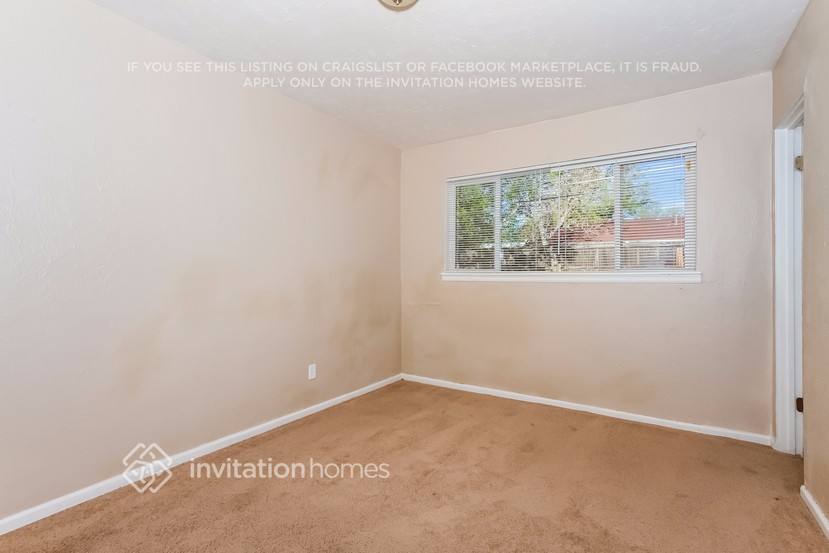 Building Photo - 9301 Lillian Ln