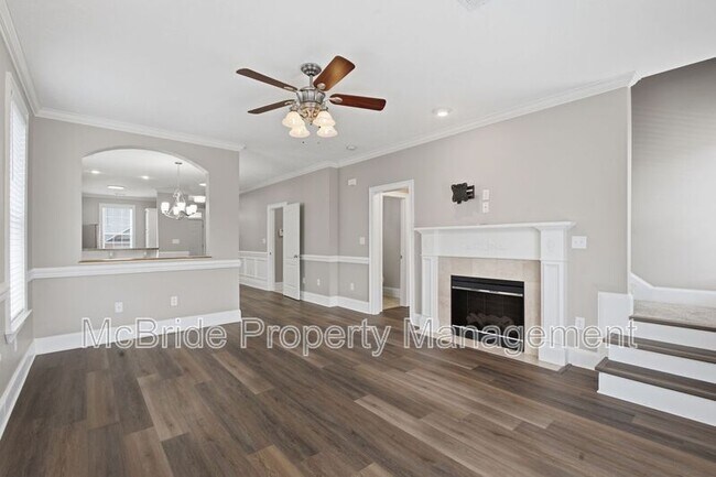 Building Photo - 438 Bowen Falls