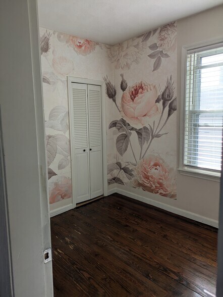 Primary Photo - 31 Chaucer St