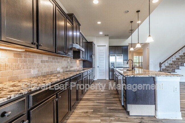 Building Photo - 908 Sussex Cove