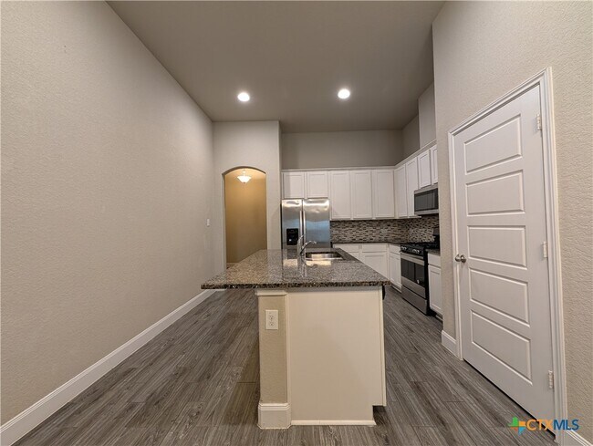 Building Photo - 1211 FM-306 E