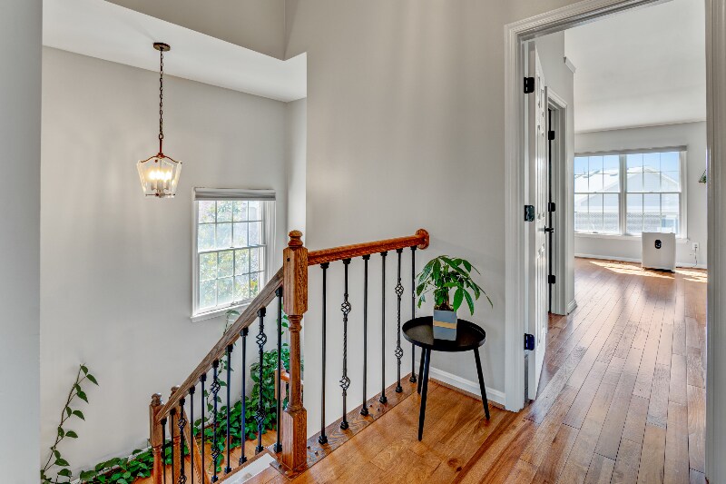 Building Photo - 5101 Woodfield Dr