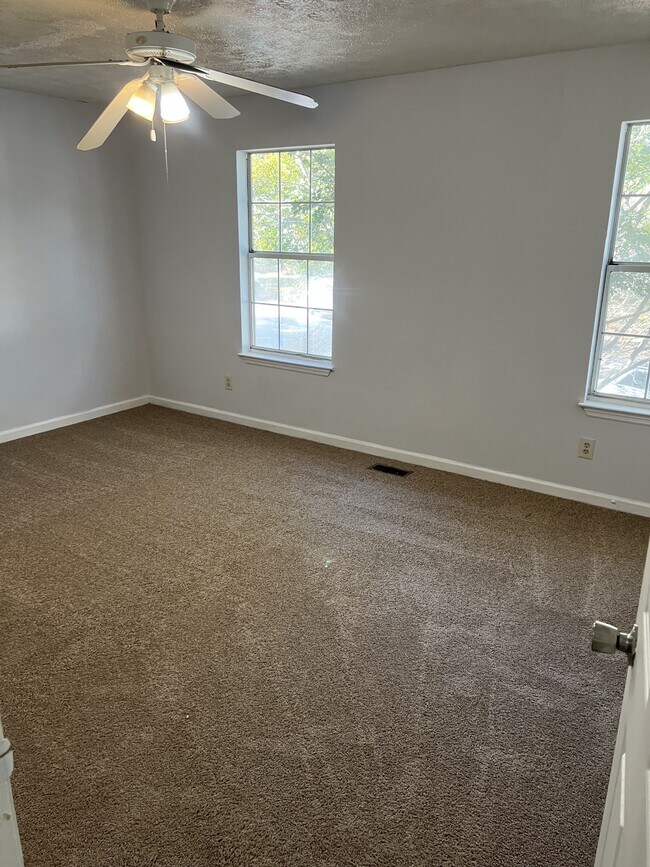 Building Photo - 5623 Stonington Trace Pkwy