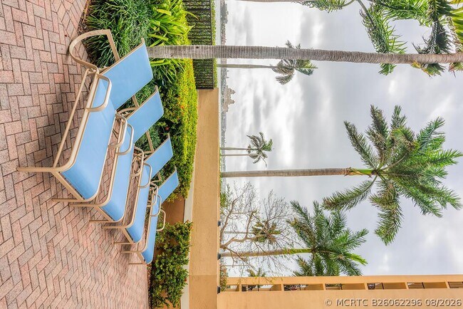 Building Photo - 1801 N Flagler Dr
