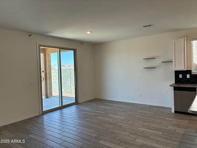 Building Photo - 12530 W Myrtle Ave