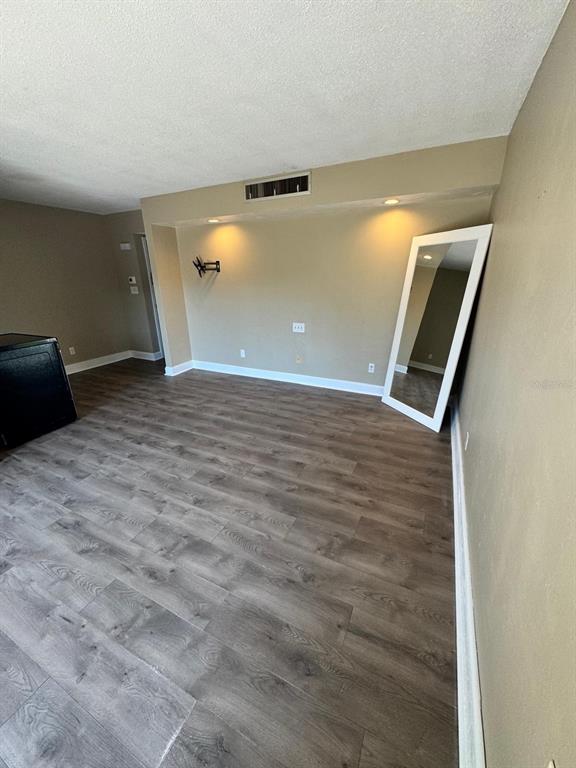 Building Photo - 2241 Burnway Rd