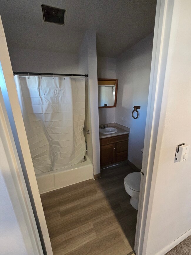 Building Photo - Kennedy