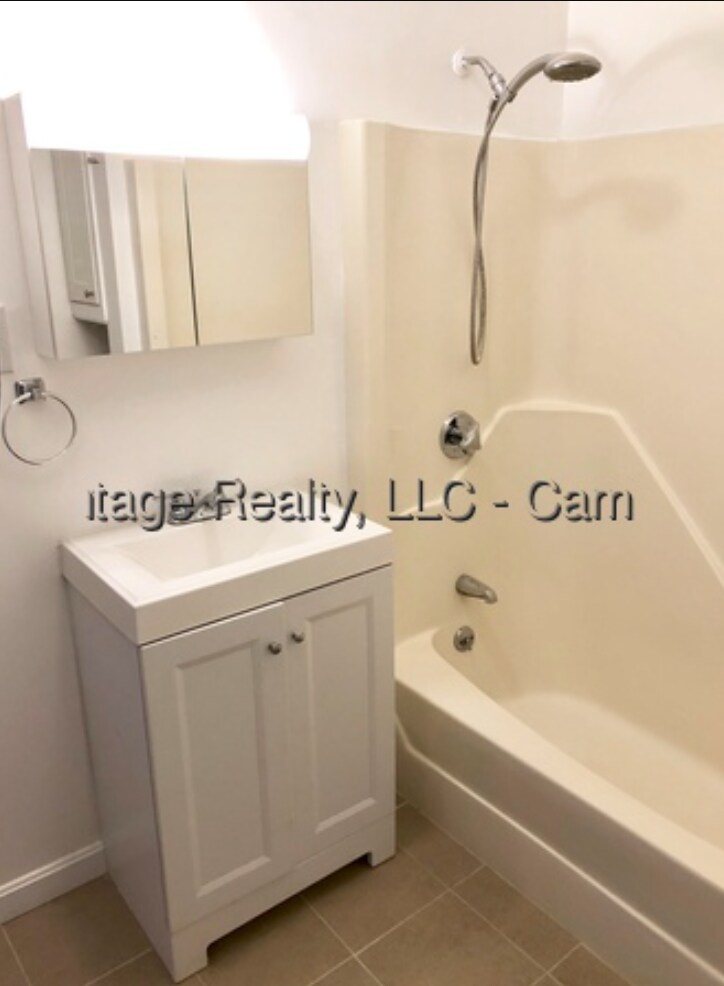 Building Photo - 73 5th St