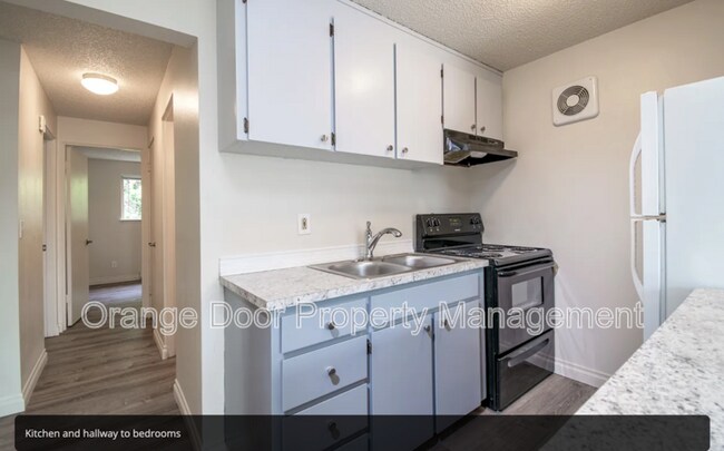 Building Photo - 4046 S 31st St