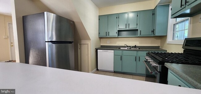 Building Photo - 168 Martin Dr