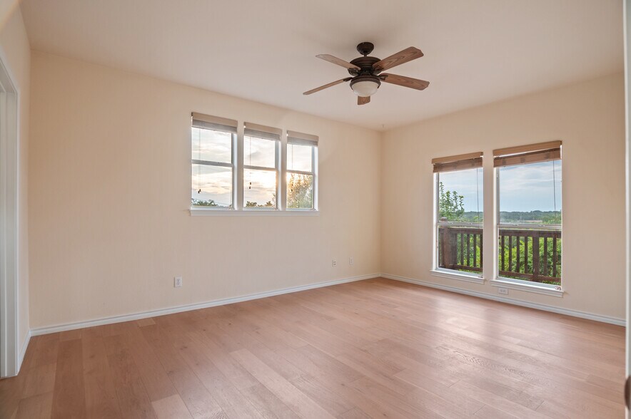 Primary bedroom - 500 Sinclair Dr