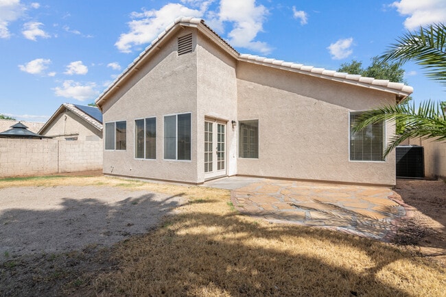Building Photo - Move-in ready home in Mesa!