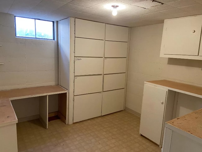 Building Photo - *COMING 9/15/2026* 3 Bedroom 2 Bathroom Single Family Home in the Avenues!!