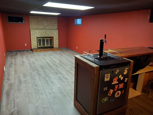 Building Photo - Charming 4 BR/ 2 BA North Spokane Home