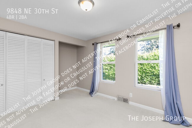 Building Photo - 9848 NE 30th St